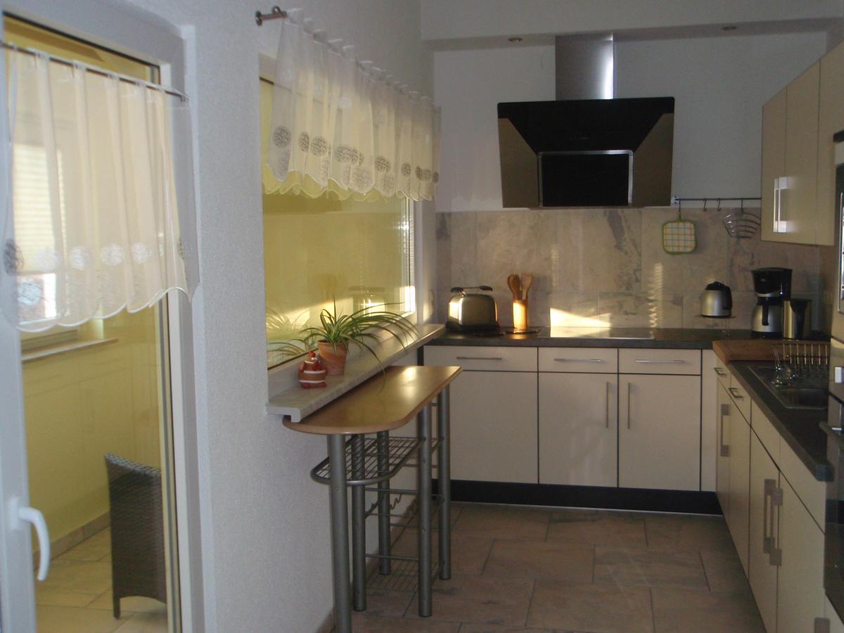 Ferienwohnung Am Schlossberg อาร์นชตัดท์ ภายนอก รูปภาพ